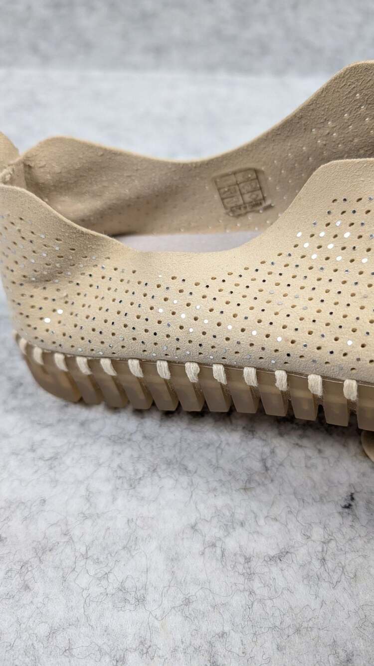 Ilse Jacobsen Hornbaek Tulip Perforated Slip-On Shoes Neutral Sparkle Size 9 - Picture 12 of 13